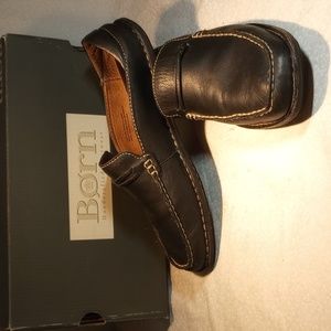 Womens Born Black Leather Slip on Loafers Size 9M/W